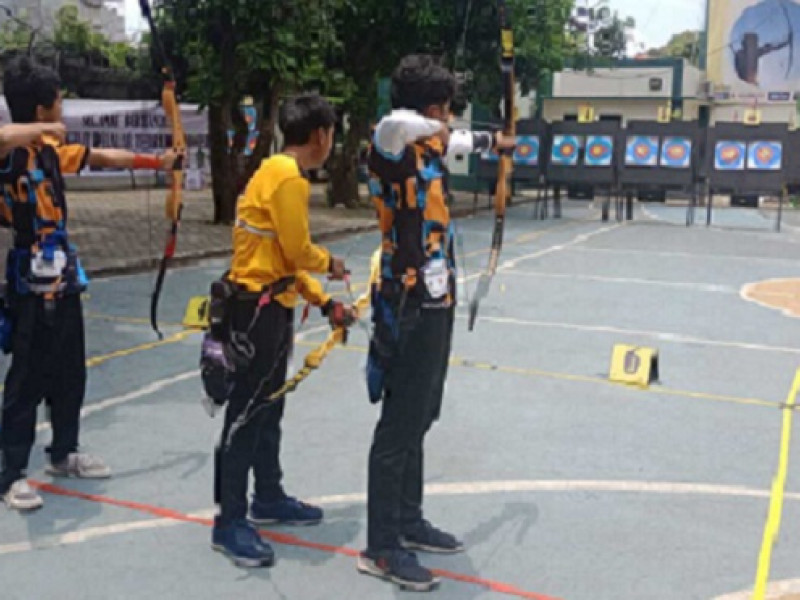 TIM PANAHAN MAN 14 TEMBUS 8 BESAR