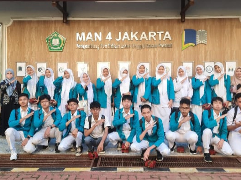 Tujuh Peserta Didik MAN 14 Jakarta Maju ke Final JMC Sains 2025